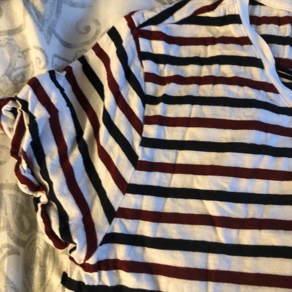 H&M tee - Picture 4 of 5